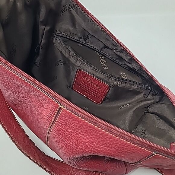 Fossil Dark Red Pebbled Leather Hobo Shoulder Bag Gold Hardware Bag - Picture 7 of 8